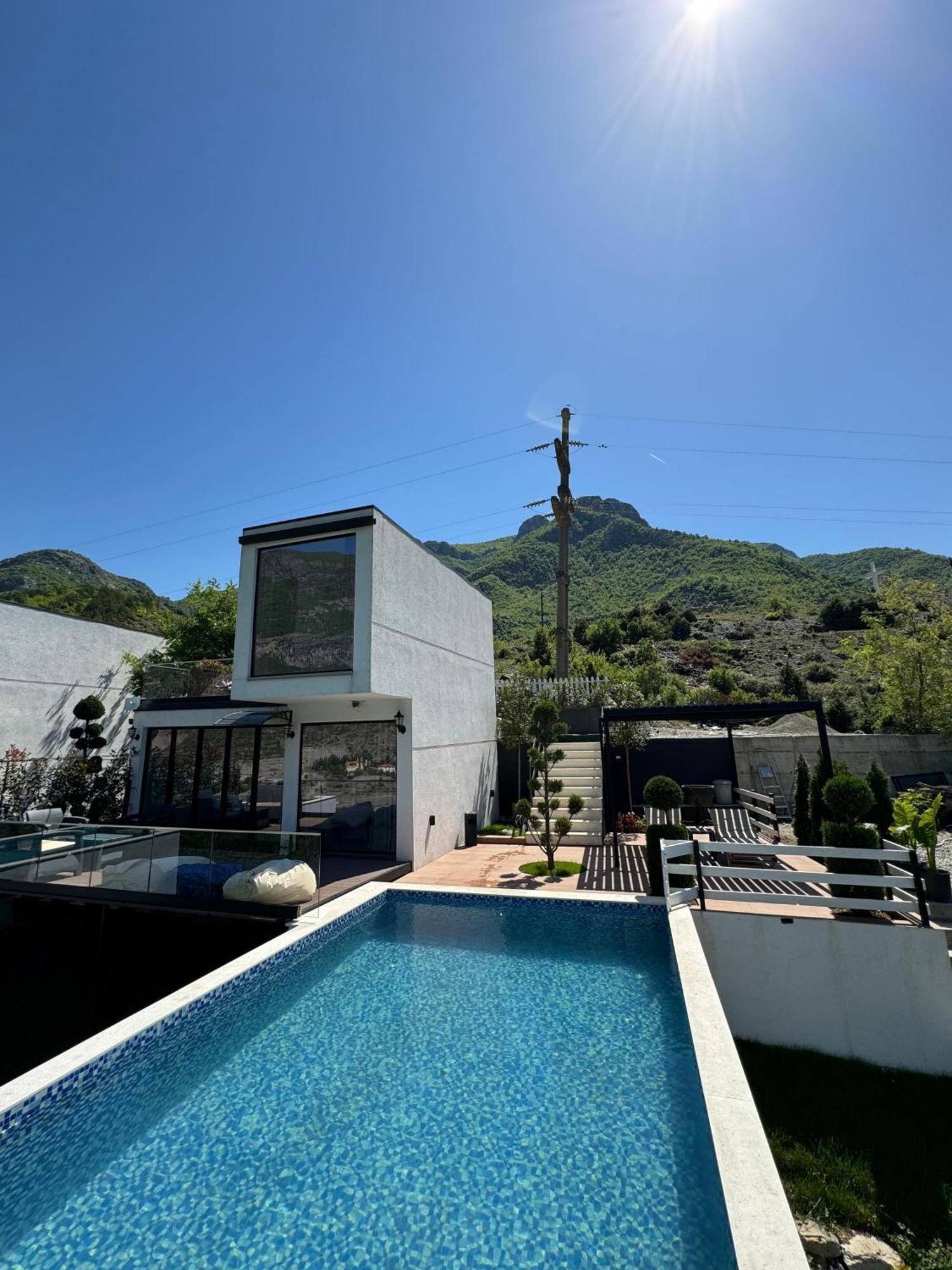 Koman Paradise By Romina Shkoder Exterior photo