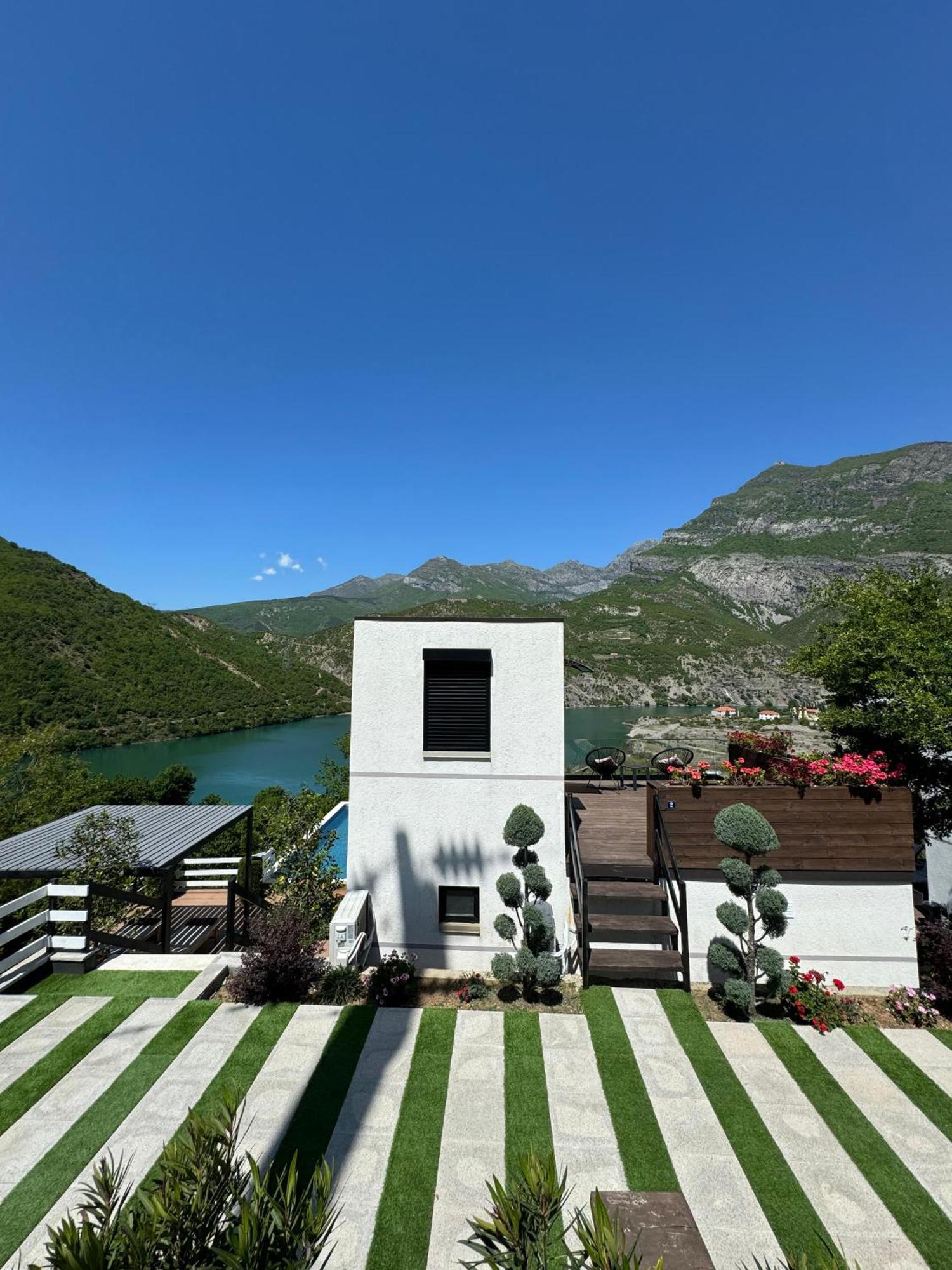 Koman Paradise By Romina Shkoder Exterior photo